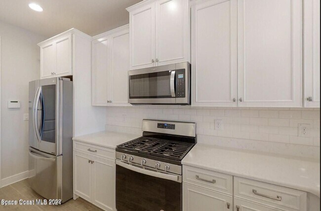 Building Photo - 2746 Spur Dr