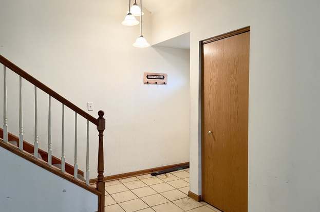 Building Photo - 2033 Manico Ct