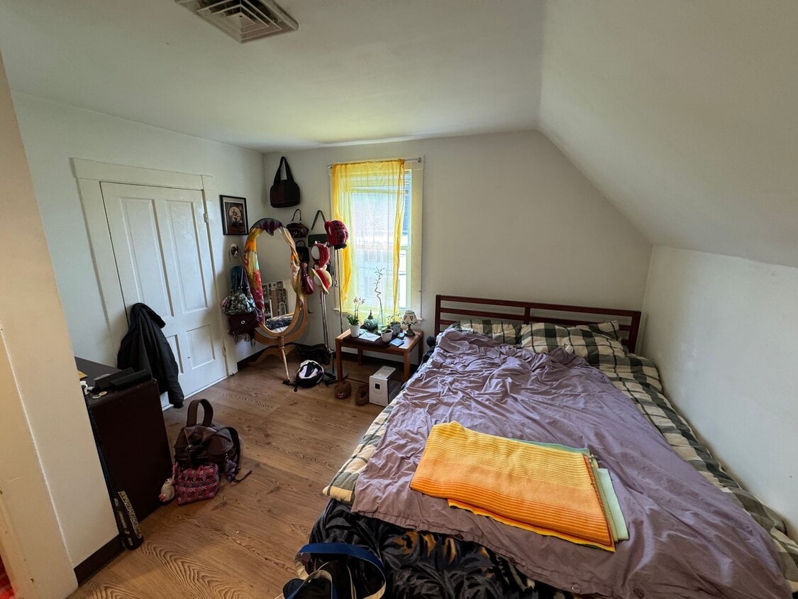 Photo - 7 Jay Street