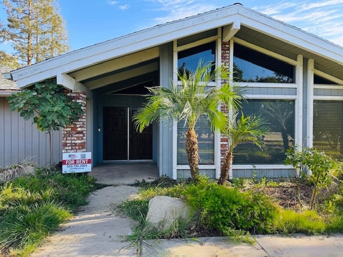 Foto principal - $3,300 Fowler & Shepherd, Solar & Swimming...