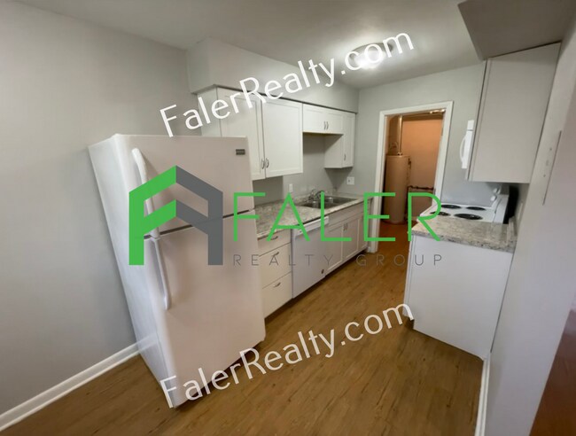 Foto del edificio - 1645 Speice Ave