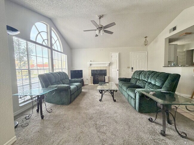 Foto del edificio - 930 Northern Dancer Way