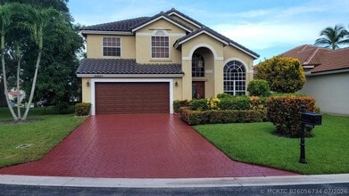 Building Photo - 10885 La Salinas Cir