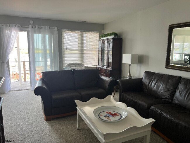 Foto del edificio - 6601 Monmouth Ave