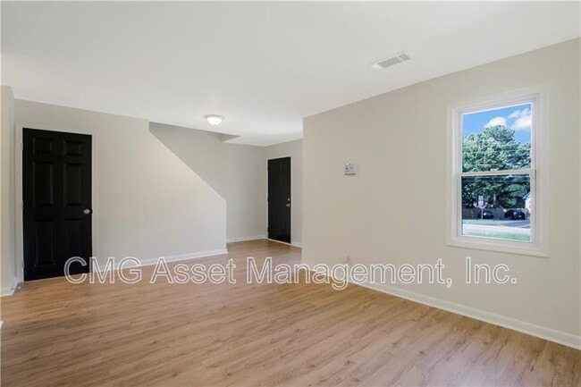 Foto del edificio - 551 Valley Hill Rd SE