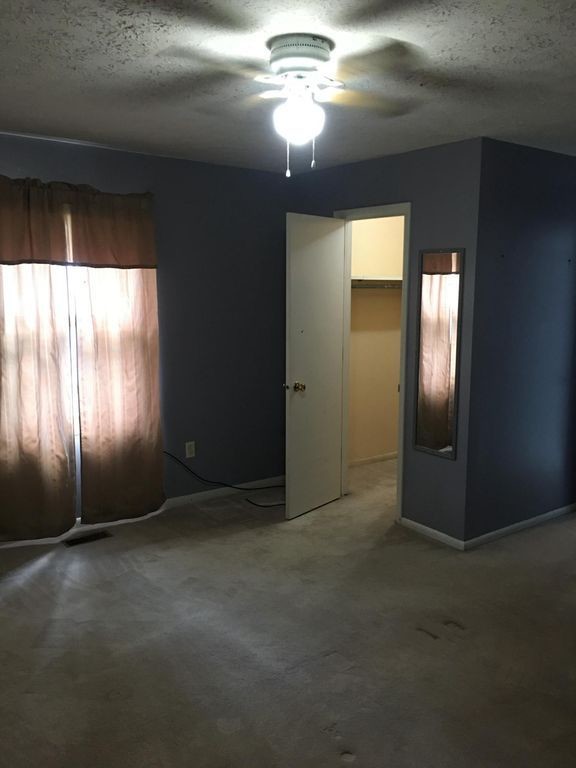 Foto del edificio - 3862 Laurel Rd