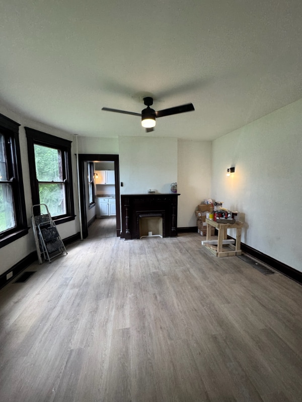 Primary Photo - 2241 Burnet Ave