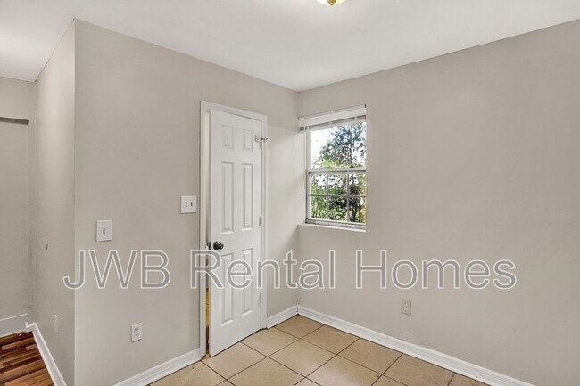 Foto del edificio - 3803 Gladys St