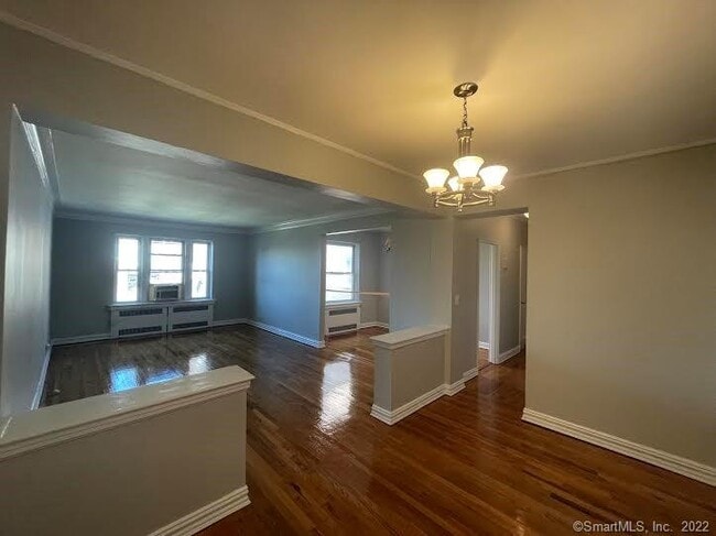 Building Photo - 70 Strawberry Hill Ave