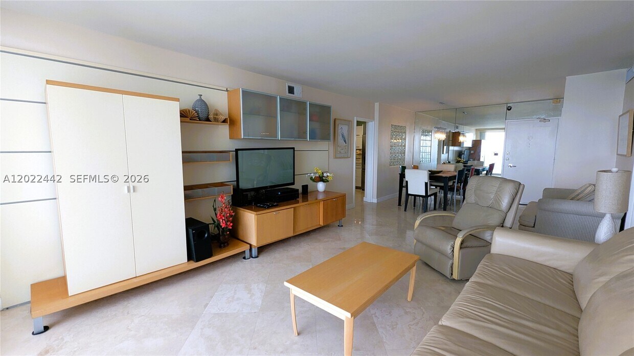 Foto del edificio - 5161 Collins Ave