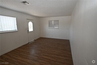 Building Photo - 2301 Stewart Ave