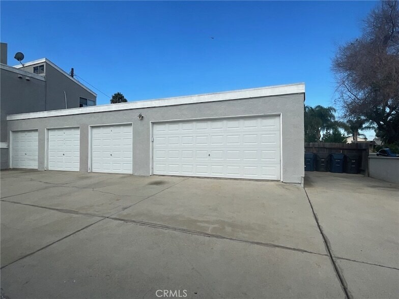 Foto del edificio - 7892 Newman Ave