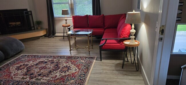 Foto del edificio - 1208 Denali St