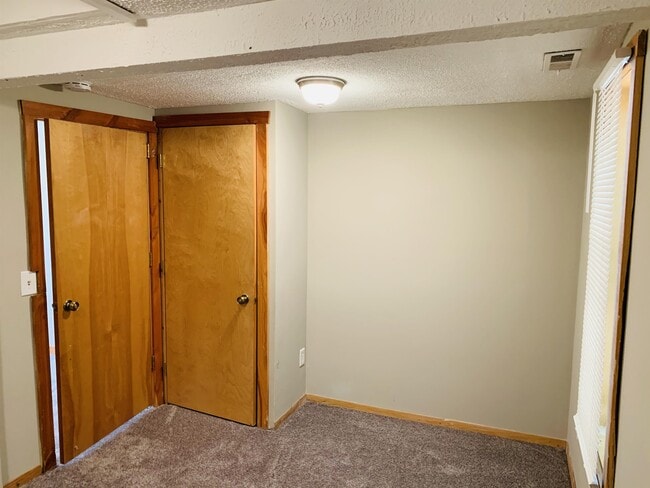 Building Photo - 7609 N 60th St