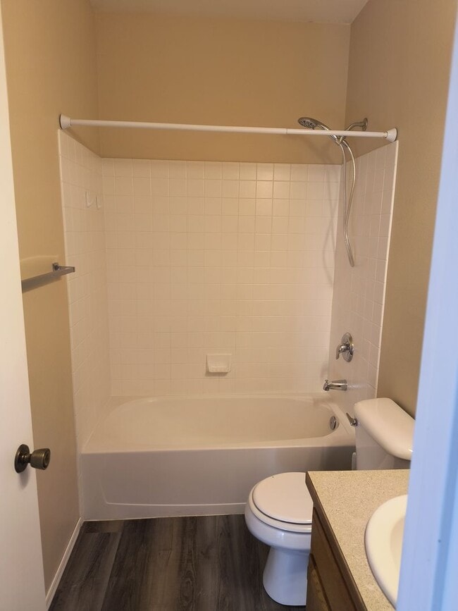Foto del edificio - 3 Bedroom Home in West Valley!