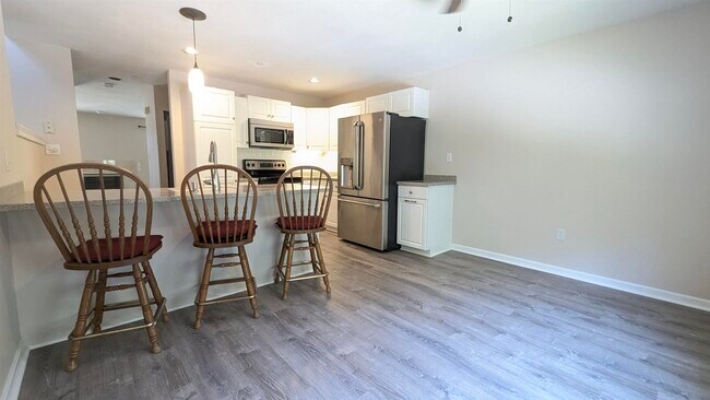Foto del edificio - 1465 Hooksett Rd