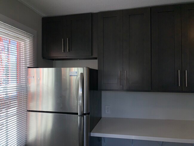 Kitchen - 1428 Echo Park Ave