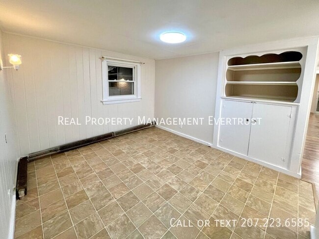 Foto del edificio - 100 Main St