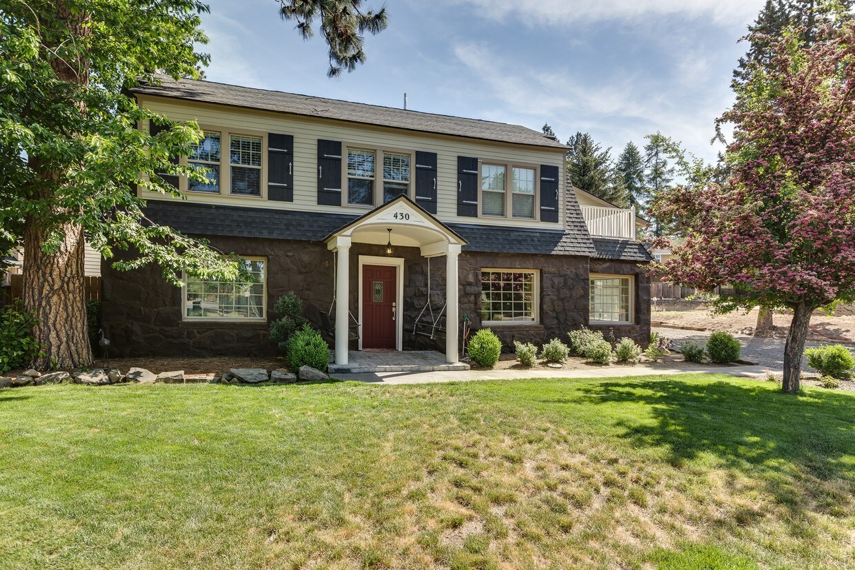 Front of main house - 430 SE Woodland Blvd