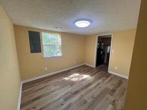 Building Photo - 1714 Ward Cir