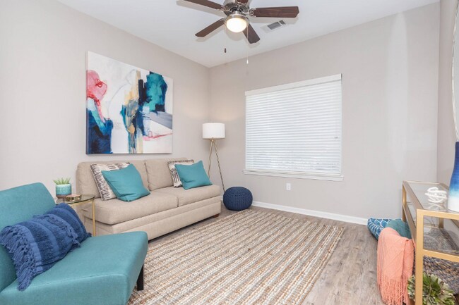 Foto del edificio - 11777 Nicholson Dr