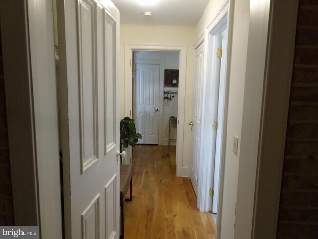 Foto del edificio - 423 Delaware St