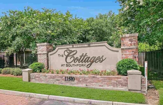 Building Photo - 11510 Southfork Ave