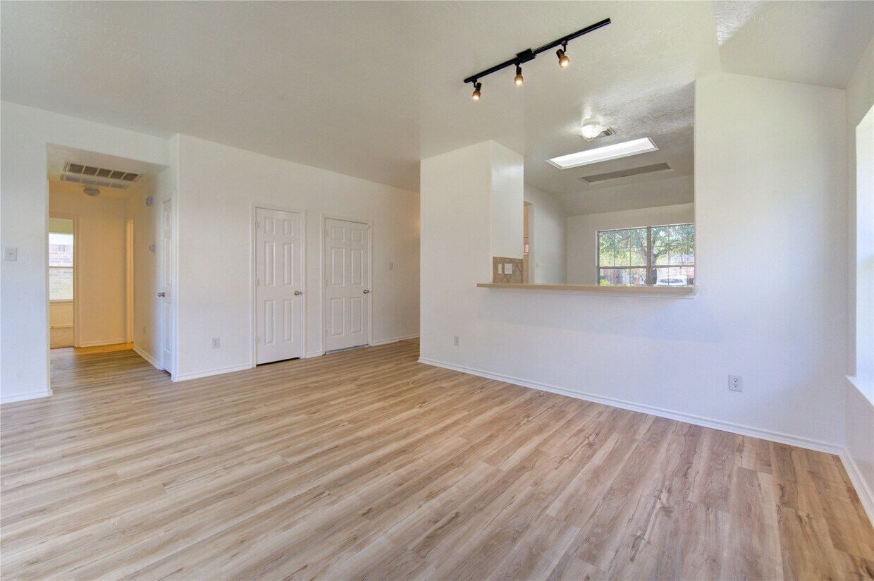 Foto del edificio - 26940 Carriage Manor Ln