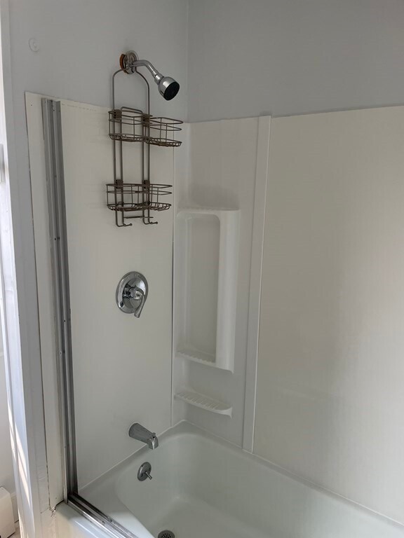 Foto del edificio - 84 Woodlawn St