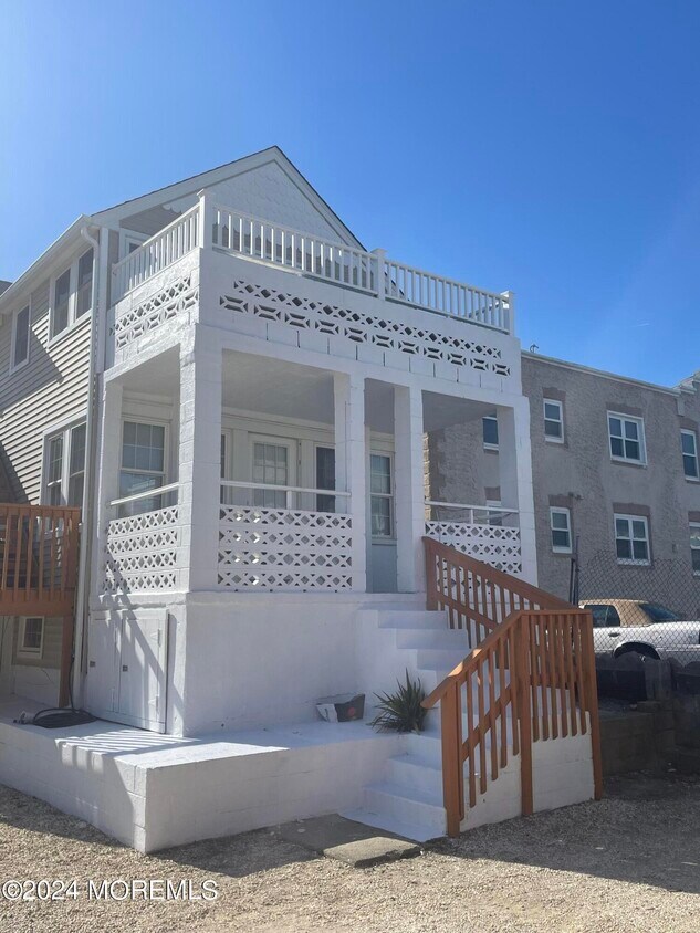 Primary Photo - 1313 Ocean Terrace