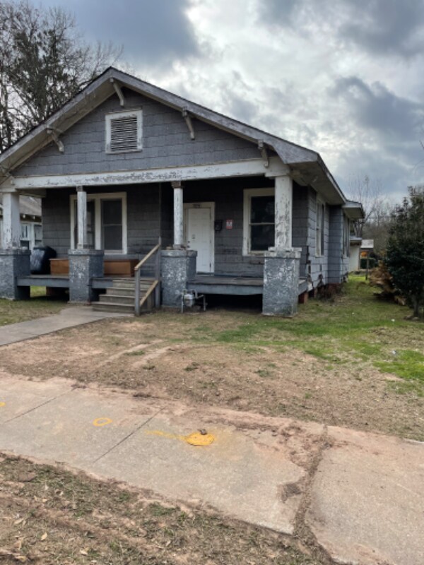 Primary Photo - 1829 Kelly St