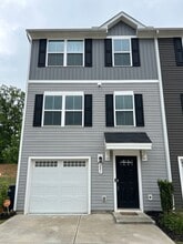 Building Photo - 201 Maple Frg Trl