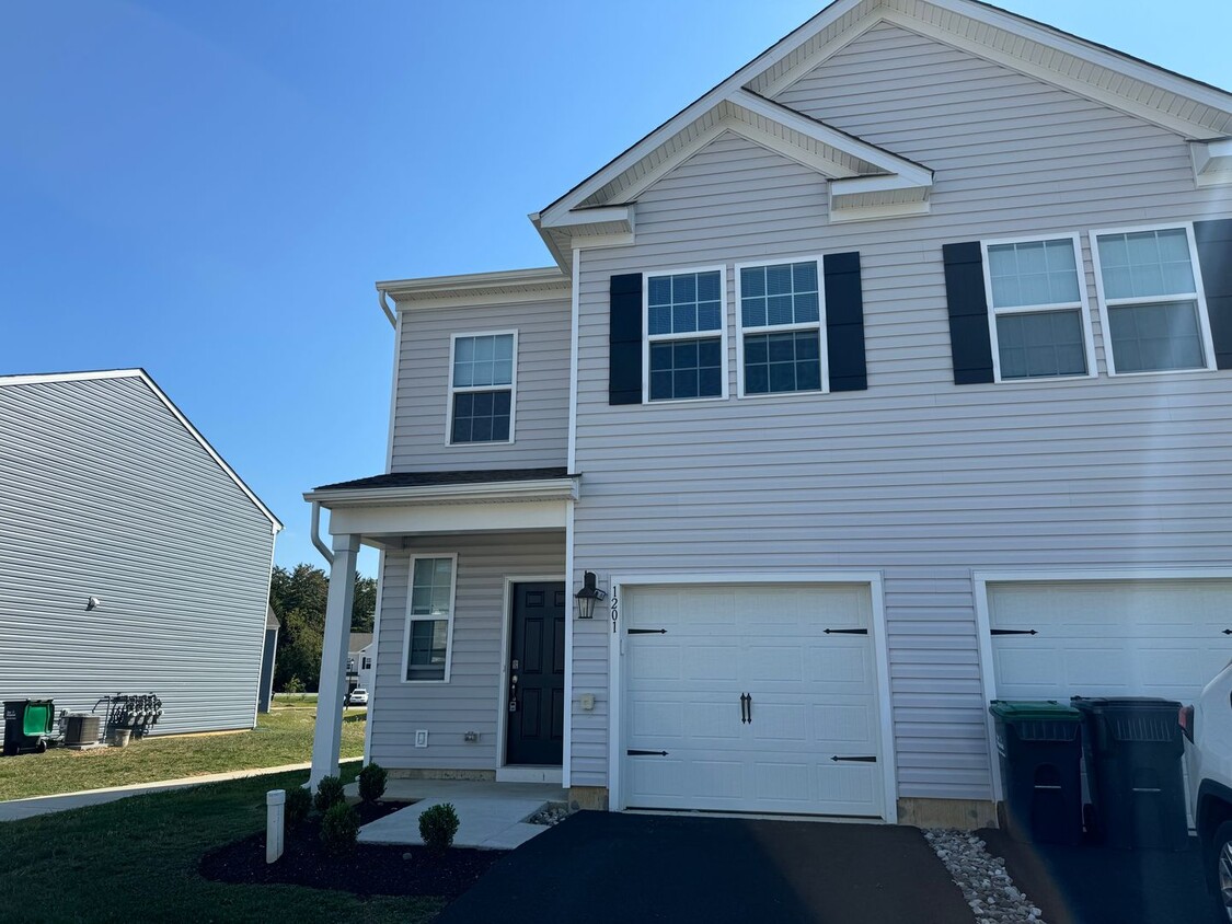 Primary Photo - PARKLAND SCHOOLS- NEW CONSTRUCTION 3 BDRM ...
