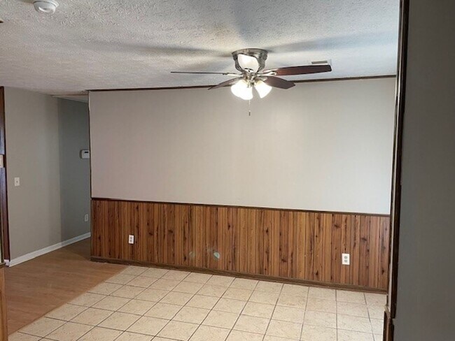 Foto del edificio - 8228 Englewood Trail