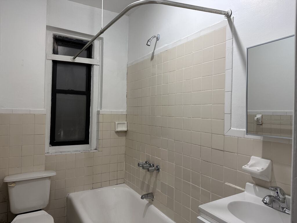 Building Photo - 3150 Bailey Ave