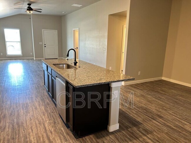 Building Photo - 3213 Waverly Ave