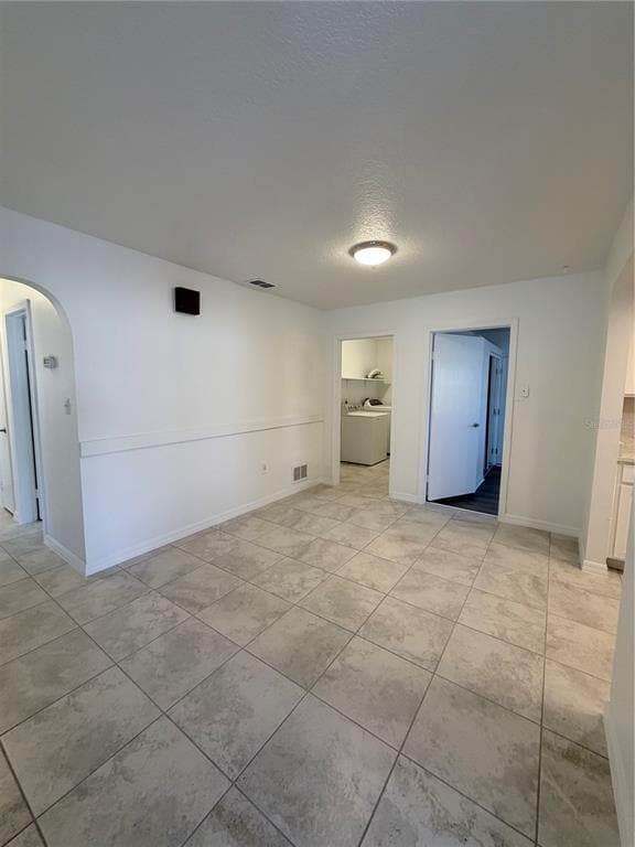 Building Photo - 2924 W Kathleen St