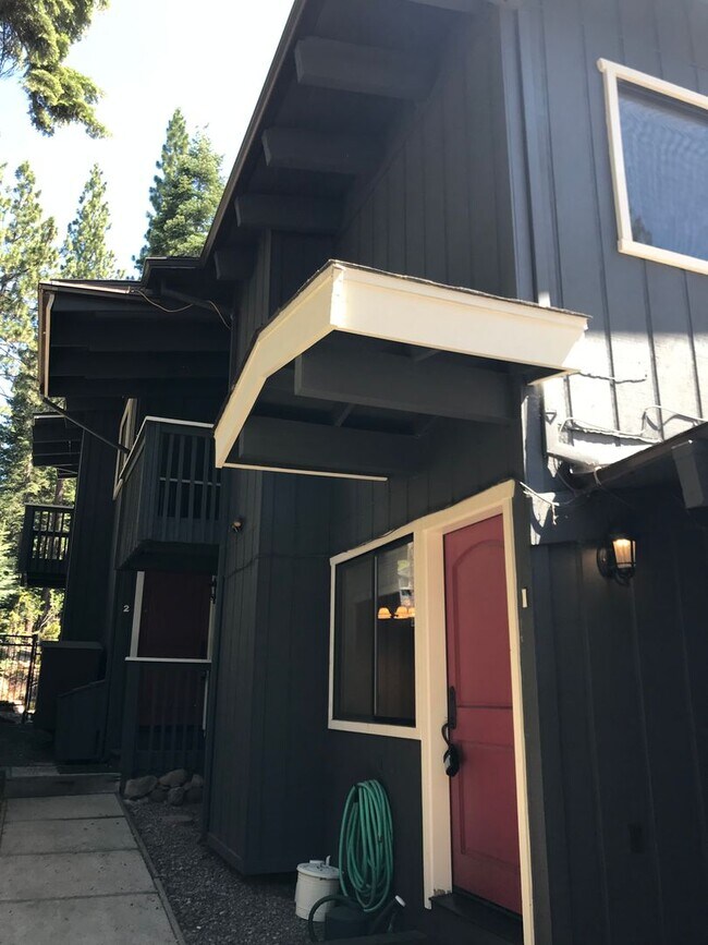 Foto del edificio - 386 Cottonwood Court