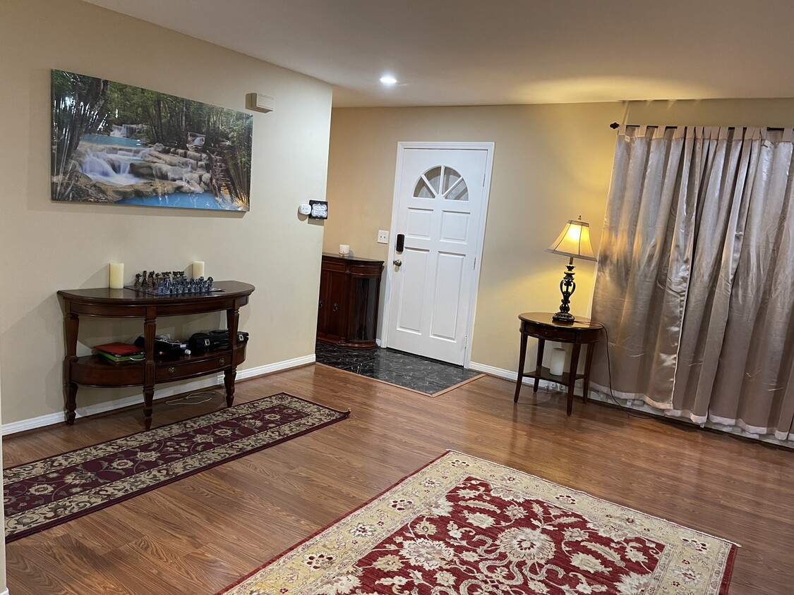 1660 W 146th St, Gardena, CA 90247 Townhome Rentals in Gardena CA