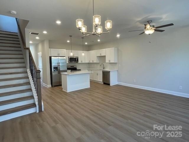 Foto del edificio - 8611 McClure Cir