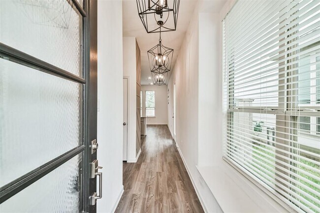Foto del edificio - 582 Dry Fork Ln