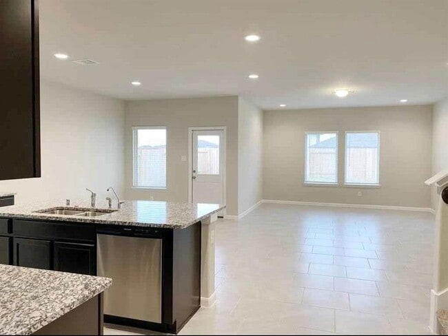 Building Photo - 29602 Juniper Ct