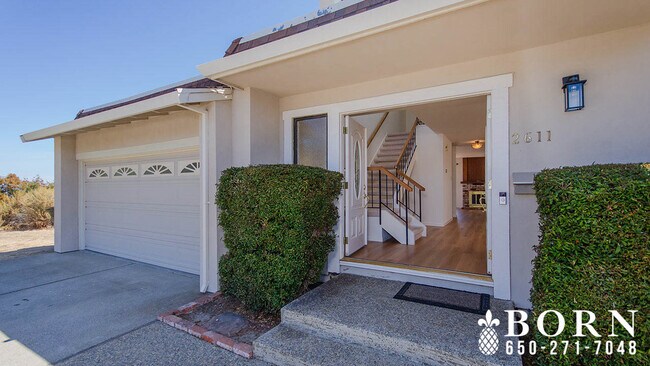 Building Photo - 2611 Hastings Dr