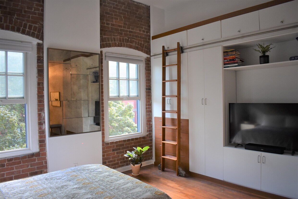 Foto principal - 158 Wayne St