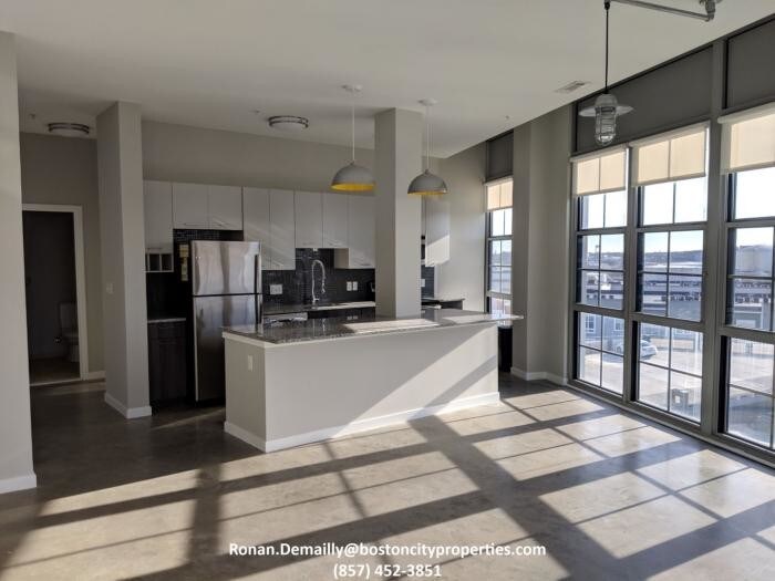 Foto principal - 1 bedroom in Everett MA 02149