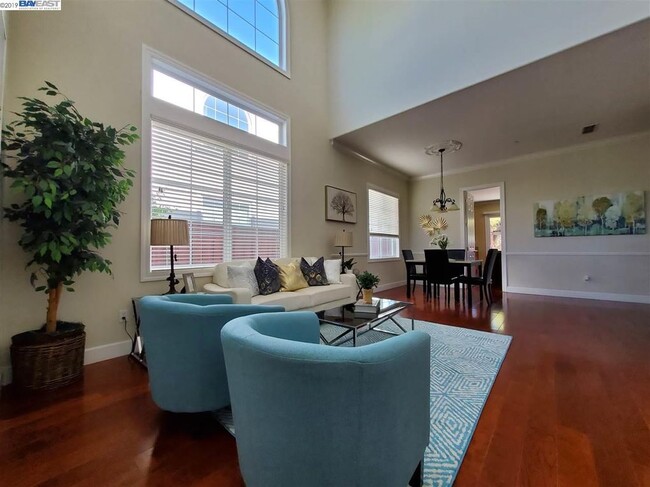 Building Photo - 2730 N Kilbride Ln