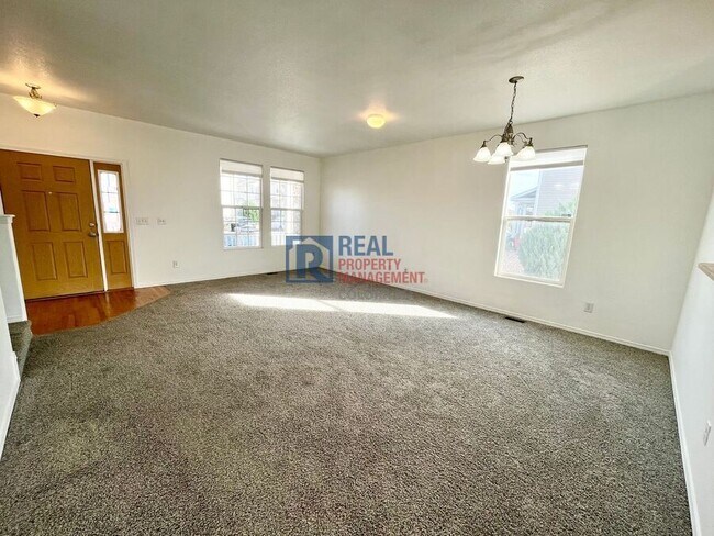 Building Photo - 7463 Countryside Grove