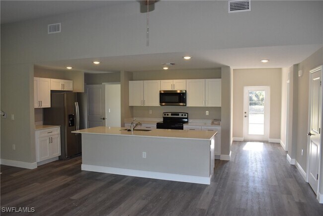 Building Photo - 2318 Nordendale Blvd