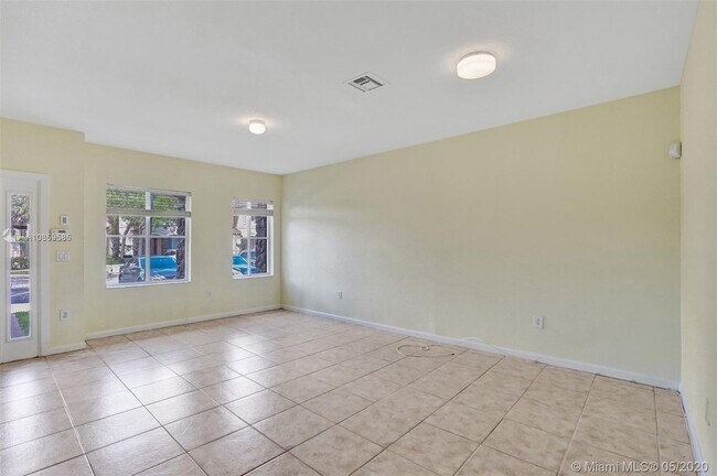 Foto del edificio - 8276 SW 29th St