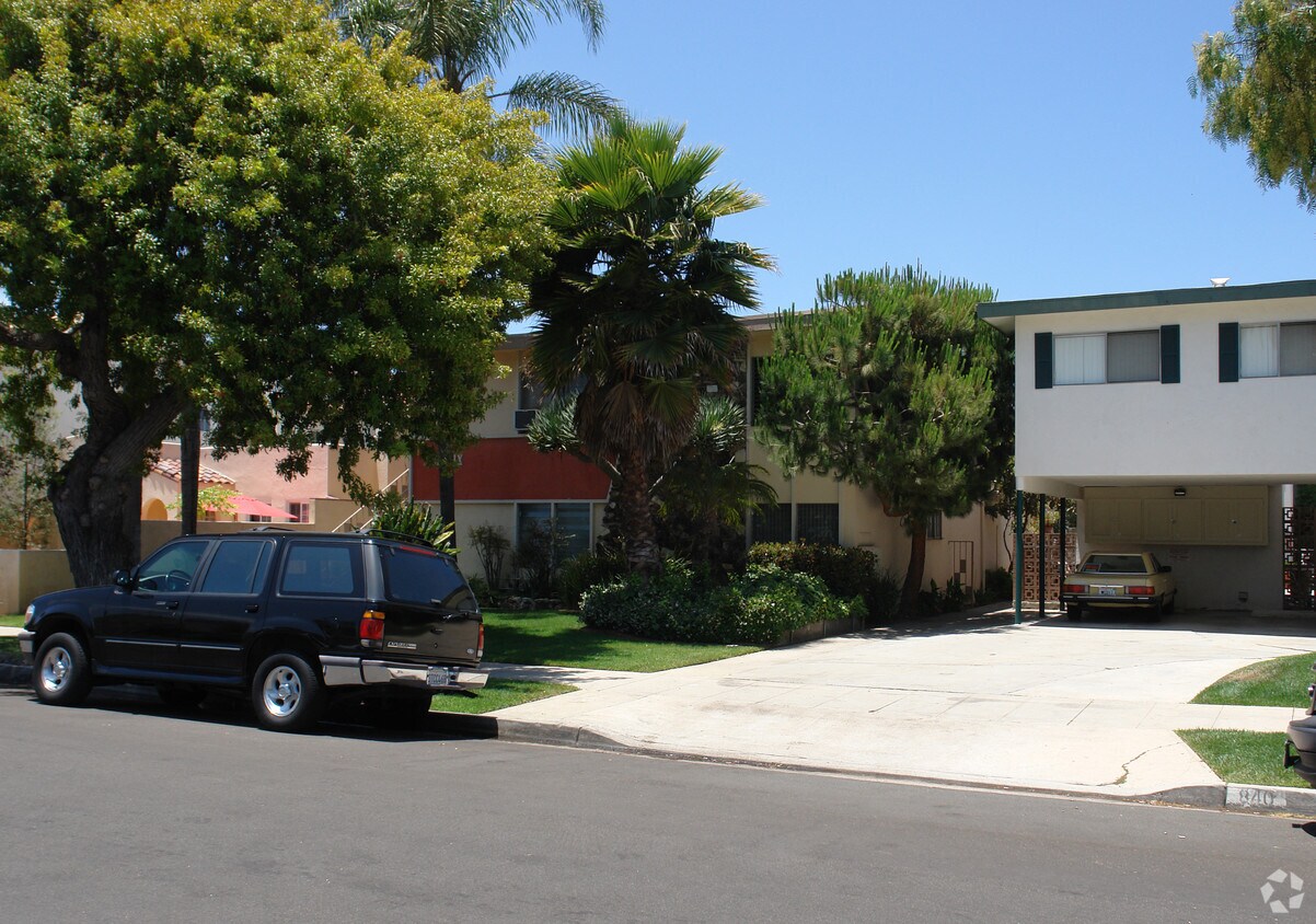 Primary Photo - 844-850 G Ave